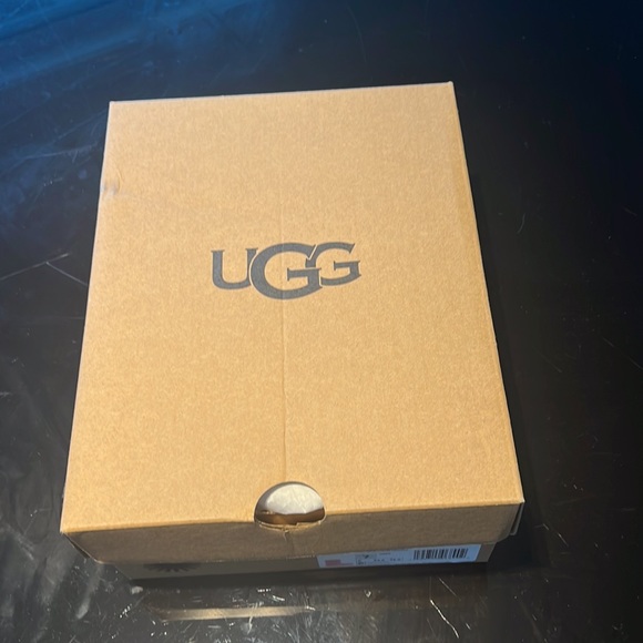 Kids UGG boots - Picture 5 of 5